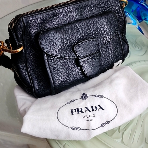 Prada shoulder bag and dust bag - Picture 13 of 16